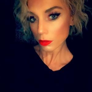 Meet your Posher, Lauralye